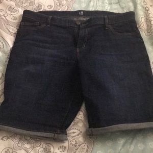 Gap shorts